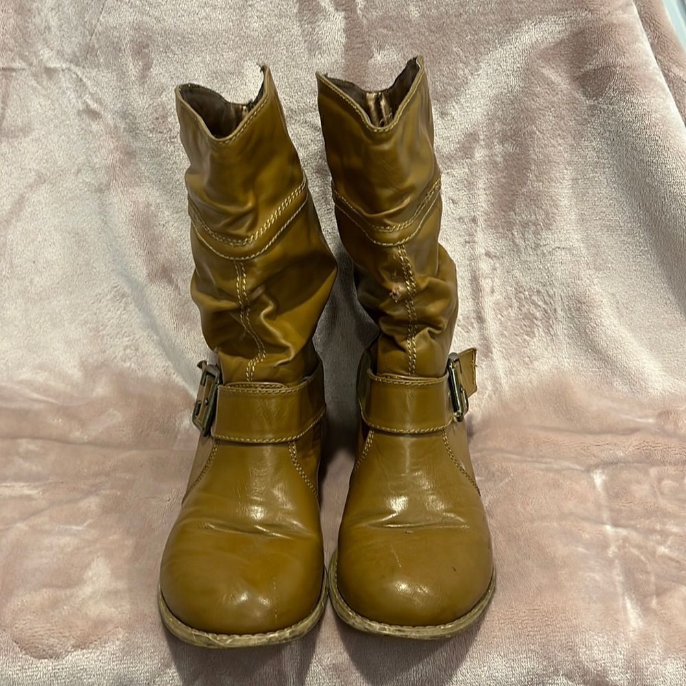 Nature Breeze - Mustard Boots - Size 9